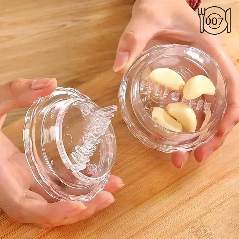 New Kitchen Multifunctional Garlic Crusher Manual Garlic Press Roll Crusher Chopper Home Appliance Kitchen Gadgets Accessories